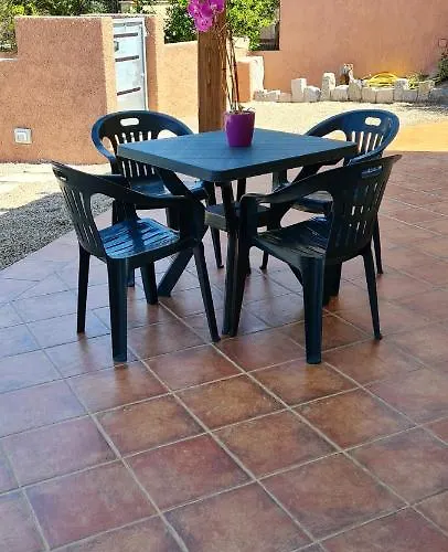 S&m House * 马达莱纳