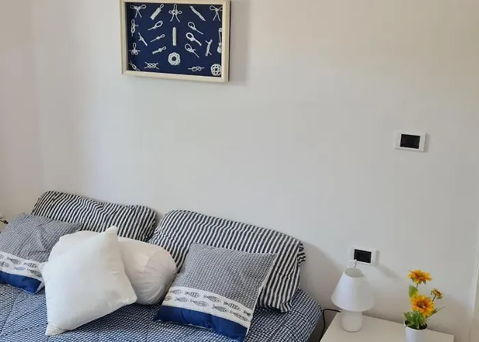 S&m House * 马达莱纳