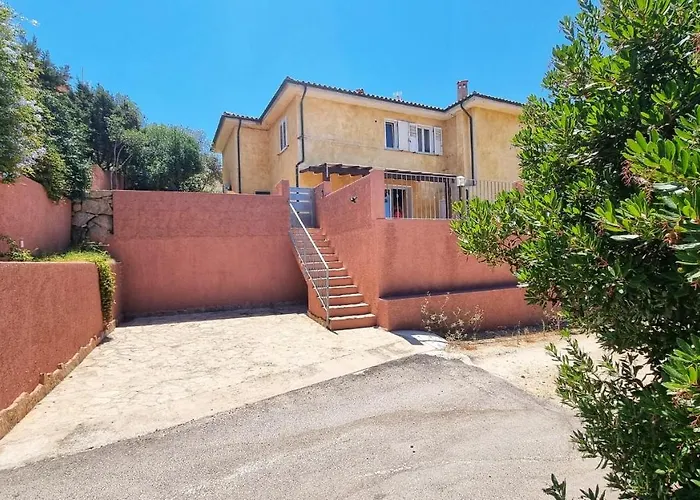 S&m House 马达莱纳